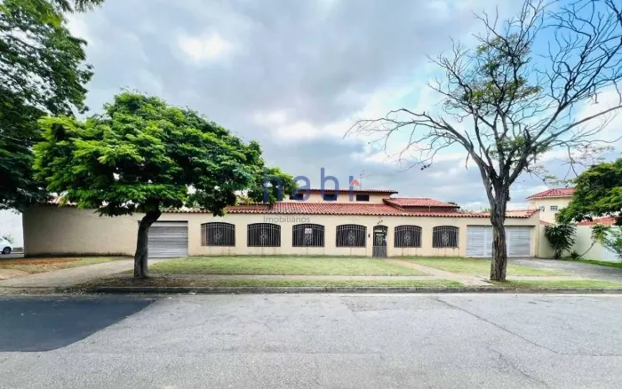 CASA COMERCIAL PARA LOCAÇÃO NO CAMPOLIM