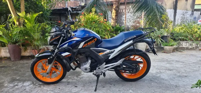 Vendo Twister CB250F