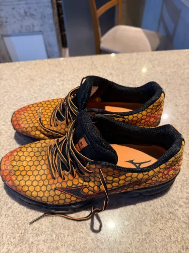 Tenis Mizuno profecy
