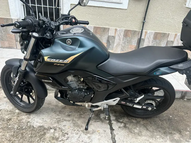 Yamaha Fazer 2025 FZ15 Nova c/ 2.700km