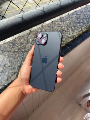 iPhone 15 128gb (6 meses de uso)