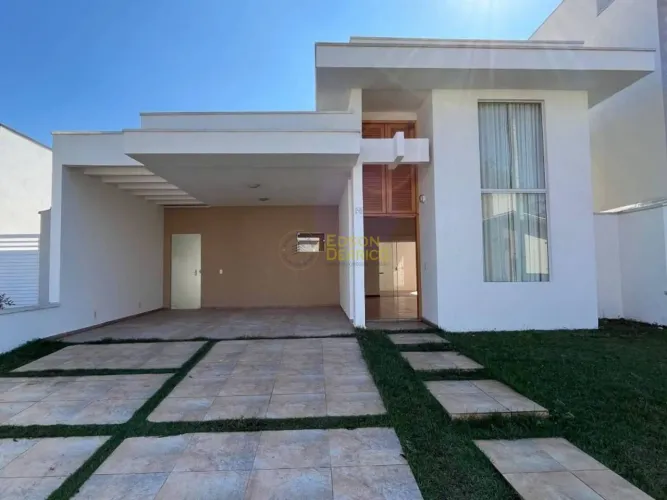 Casa em Condomínio com 3 quartos, Condomínio Residencial e Comercial Moema Ville - Pindamo