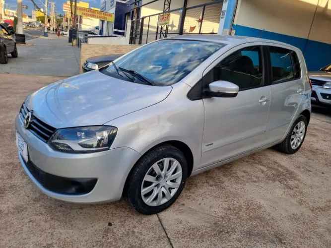 Volkswagen Fox 1.6 MI Total Flex 8V 5P 2012