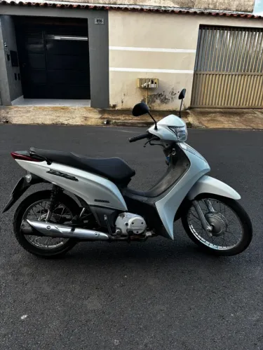 Honda biz 125 es flex branco