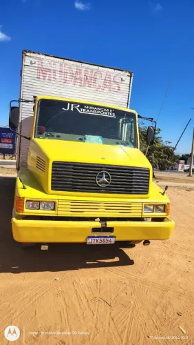 Caminhão Mercedes Benz-L 1214