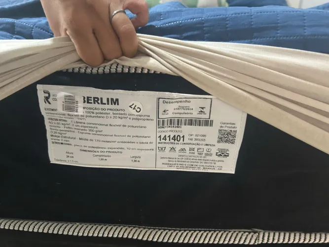 Vende-se cama casal