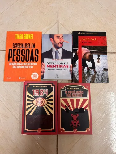 Livros diversos por R$ 10,00