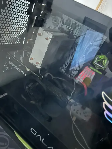 PC GAMER - RTX 3060 12GB + Ryzen 7 5700X