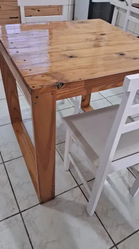 Mesa de Madeira Rústica 