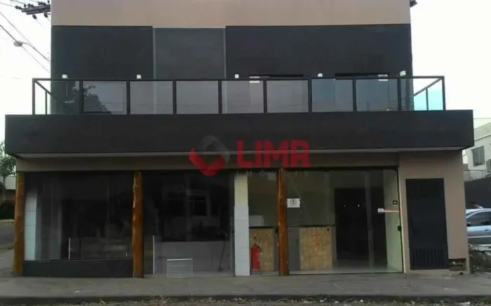 EXCELENTE PRÉDIO COMERCIAL COM VÁRIAS SALAS, ÓTIMO PARA LANCHONETES, PIZZARIA, ETC. NA AV.
