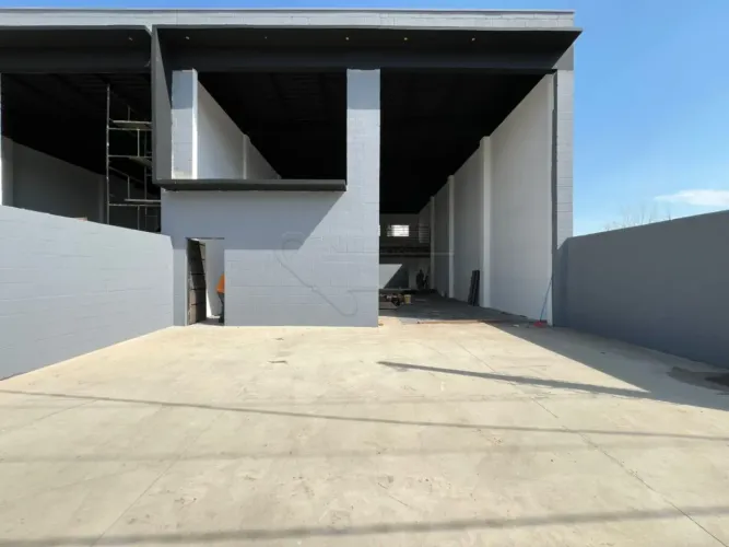 Barracão Comercial com 280m² de Área Útil localizado no Residencial Rubi - Limeira/SP