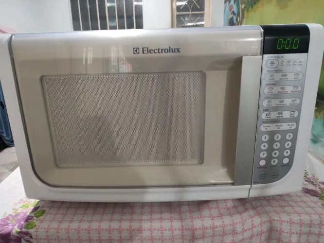 Microondas Electrolux,31 litros, entrego e garantia