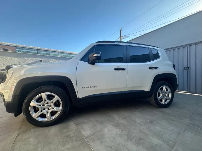 Jeep Renegade Sport T270 1.3 TB 4X2 Flex Aut. 2024