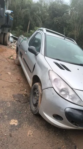 Peugeot Hoggar XR 1.4 Flex 8V 2P 2011