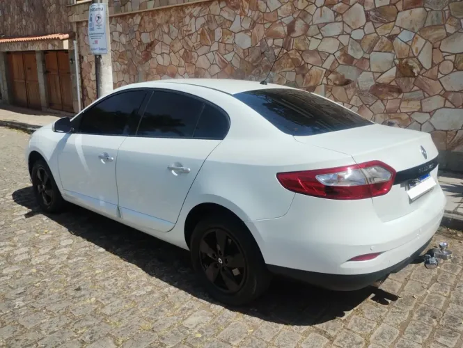 Renault Fluence Sed. Dynamique 2.0 16V Flex Mec. 2013