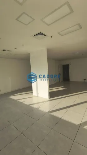 SALA AÉREA NO CENTRO COM 59m²