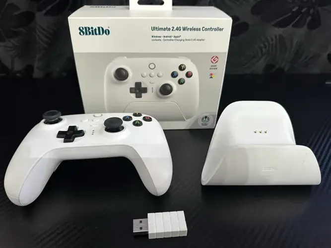 8BitDo Ultimate 2.4GHz Hall Effect + Dock Controle Gamer Lacrado