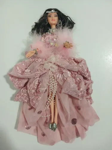 Barbie Festas - Vestido Vintage diferenciado com detalhes - Artesanal