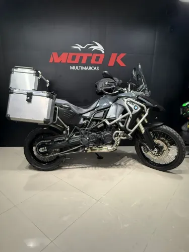 Linda F800 porta para viagens moto impecável