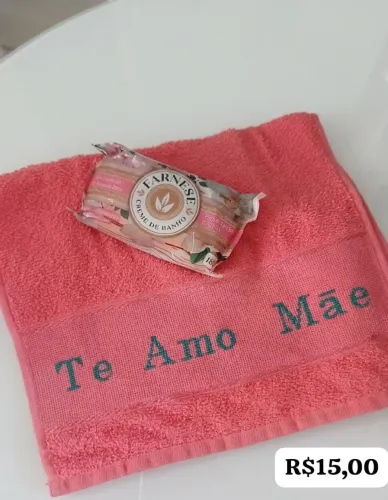 Kit toalhinha de rosto e sabonete 