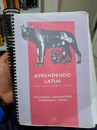 Livro Aprendendo Latim