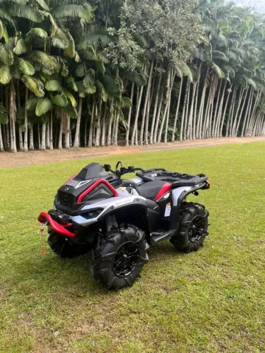 Quadriciclo Can Am XMR 1000R 