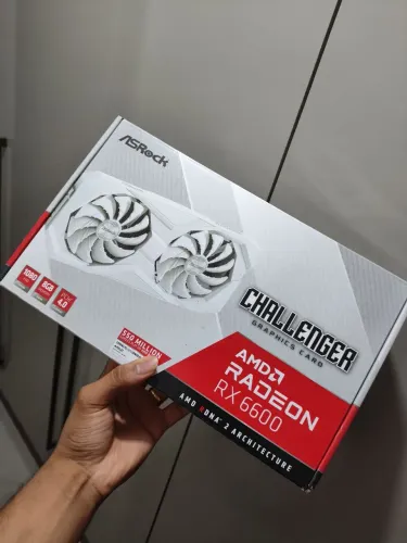 Placa de vídeo RX 6600 8GB Branca