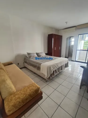 Estúdio com serviço de camareira, piscina e internet inclusa Candeal Salvad