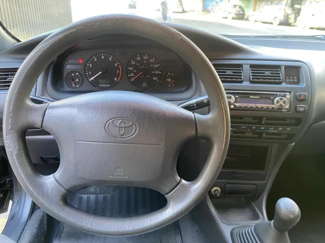 Toyota Corolla DX/ SW DX 1.6 16V 1995