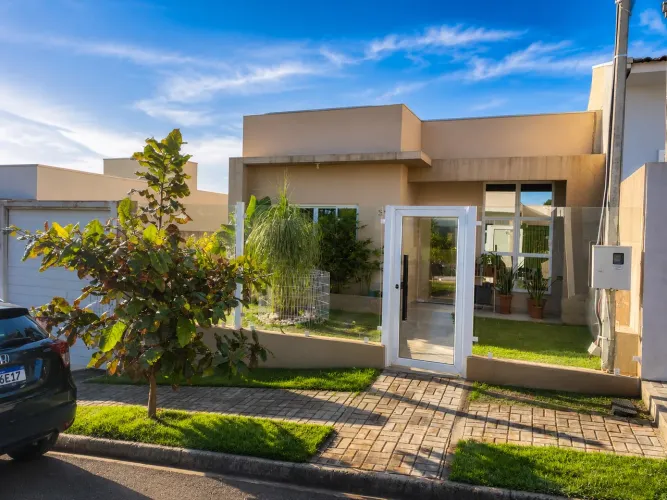    ? Casa Linda e Pronta para Financiar em Corbélia!