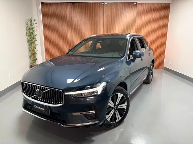 Volvo XC-60 T-8 Plus 2.0 AWD (híbrido) 2024
