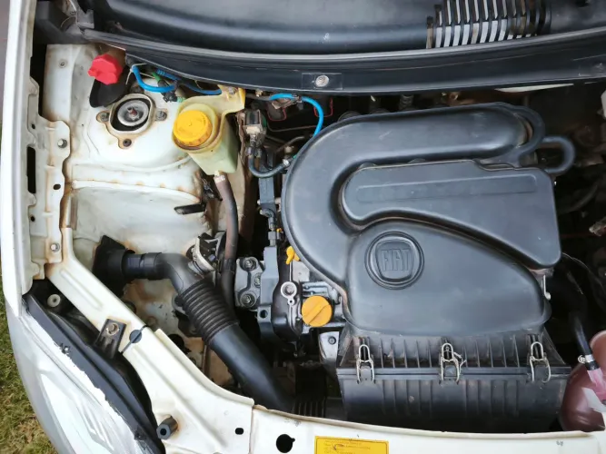 Fiat Palio Attra./italia 1.4 EVO F.flex 8V 5P 2013