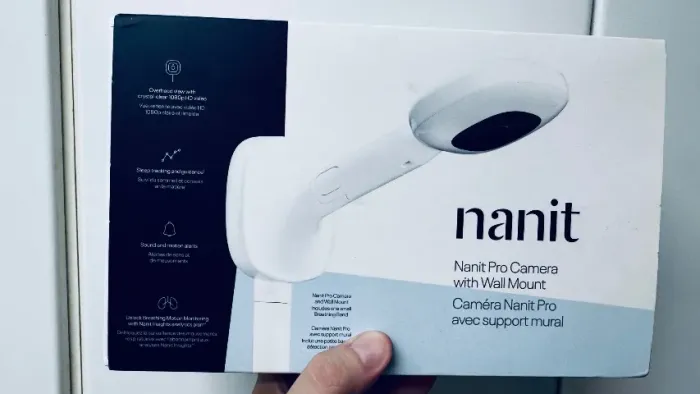 Nanit Pro Full System - Babá Eletrônica Premium 1080p + Monitoramento do Sono