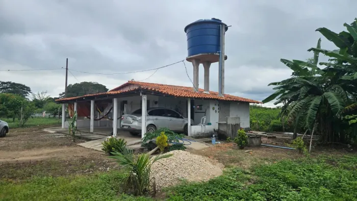 Sítio para Venda em Teresina, RURAL, 2 dormitórios, 2 suítes, 1 banheiro, 2 vagas