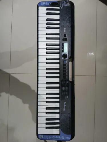 Teclado Casio na caixa