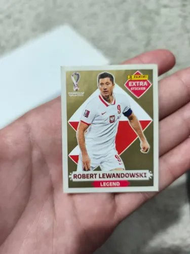 Figurinha Legend do Lewandowski ouro 2022