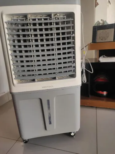 VENDE: CLIMATIZADOR NOVO. 70 LITROS. NÃO ENTREGA. 