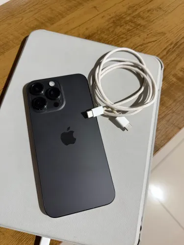 iPhone 15 Pro Max 512GB TITANIUM Preto