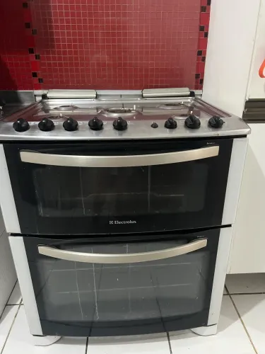 Fogão Electrolux 5 Bocas com Duplo Forno