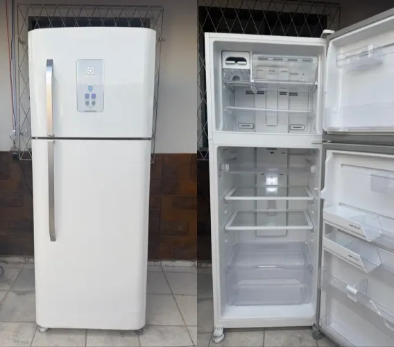 Geladeira Fros Free semi nova funcionando perfeitamente 1 mês de garantia