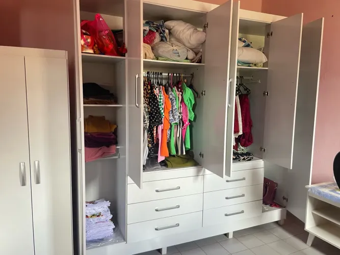 Guarda roupa casal grande!