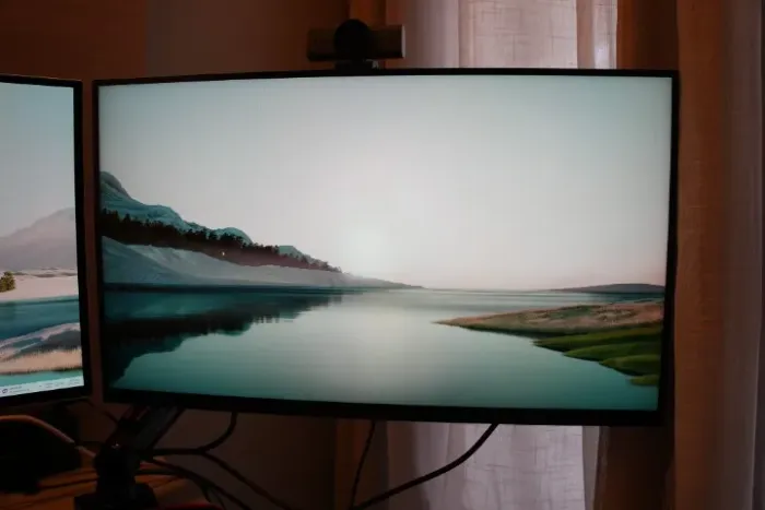 Monitor Gamer Alienware 27 AW2724DM - QHD | 180Hz | 1ms