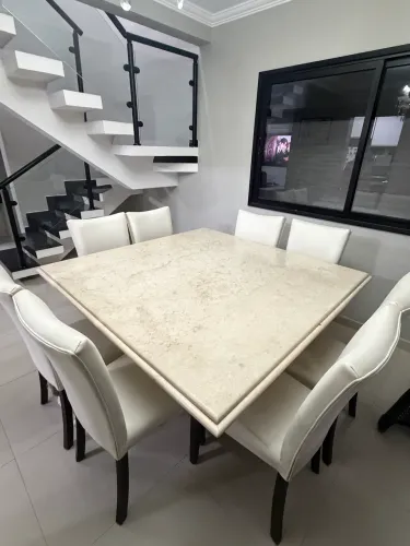 Mesa de jantar 8 lugares 