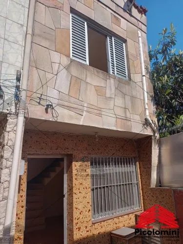 Casa à venda no Tatuapé de Vila próximo ao metrô, 2 quartos, sala 2 ambientes, cozinha, 2