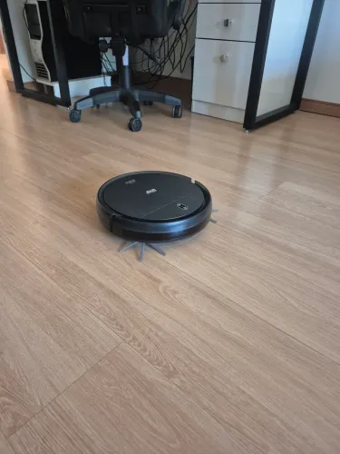 Robô Aspirador Wap W310 - semi novo , usado poucas vezes.
