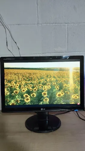 Monitor LG- 19° Polegadas LED!