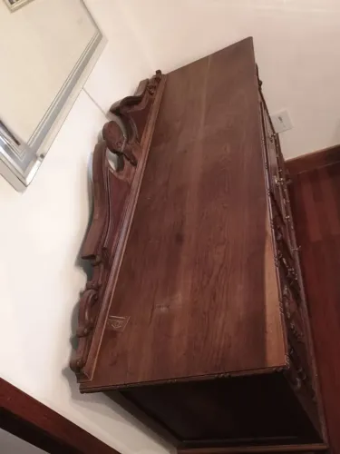 mesa de jantar 6 cadeiras, Bufet de imbuia, mesa de imbuia e tambão de pedra. 