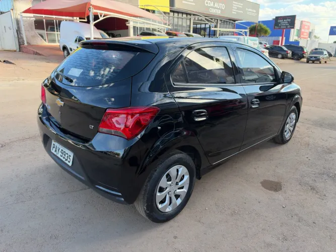 Chevrolet Onix Hatch LT 1.0 8V Flex Mec. 4P 2018