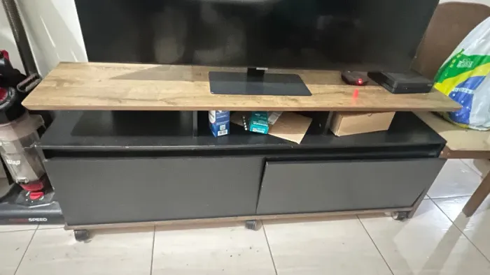 Rack para TV até 55 com rodinhas