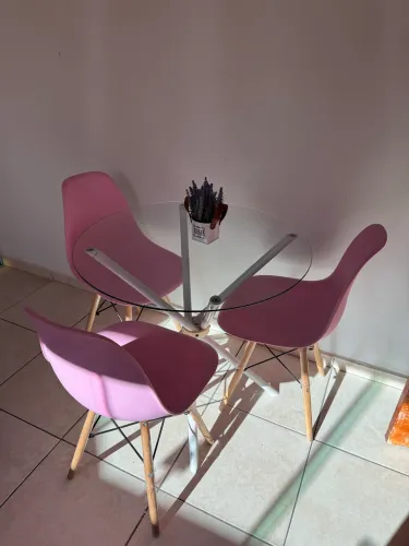 Mesa com cadeiras 